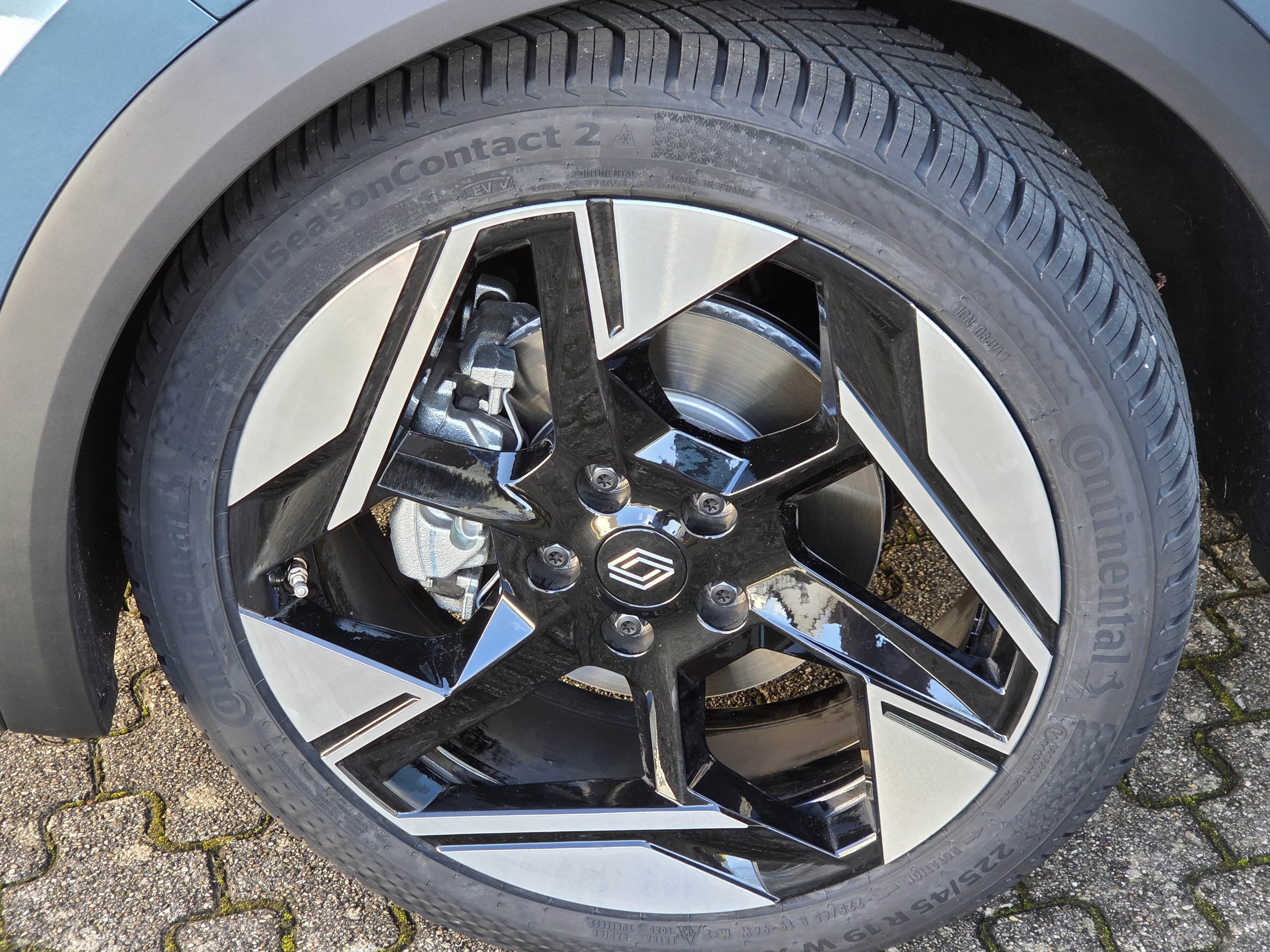 Allwetterreifen Continental AllSeasonContact 2 mit Metall Ventil